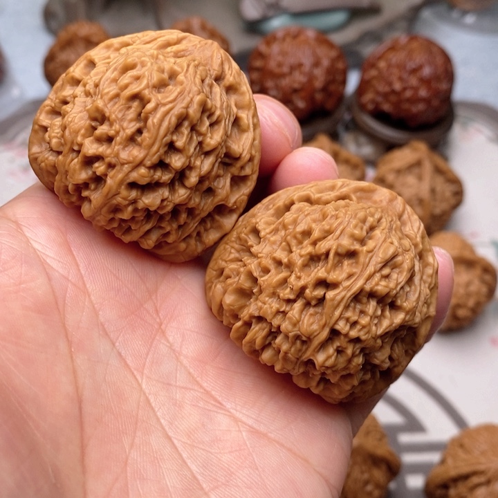 【闪购商品】文玩核桃把件南疆42