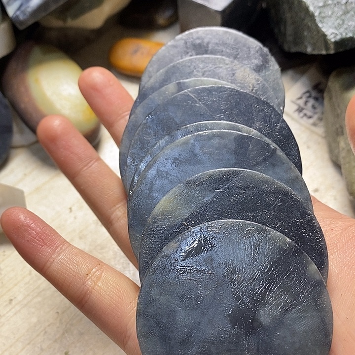 透闪石质玉珠宝半成品未镶嵌