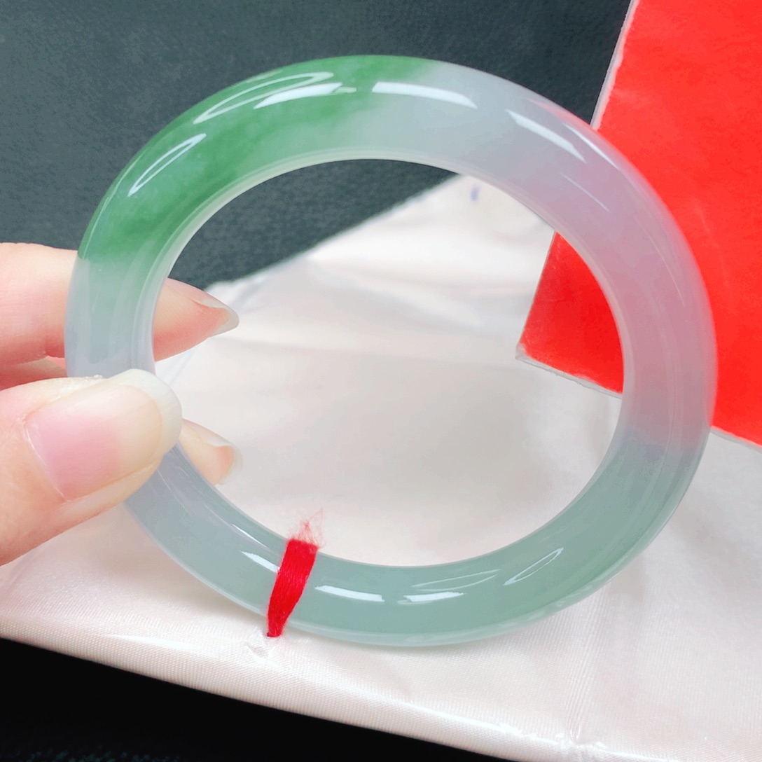 翡翠未镶嵌手镯55圈