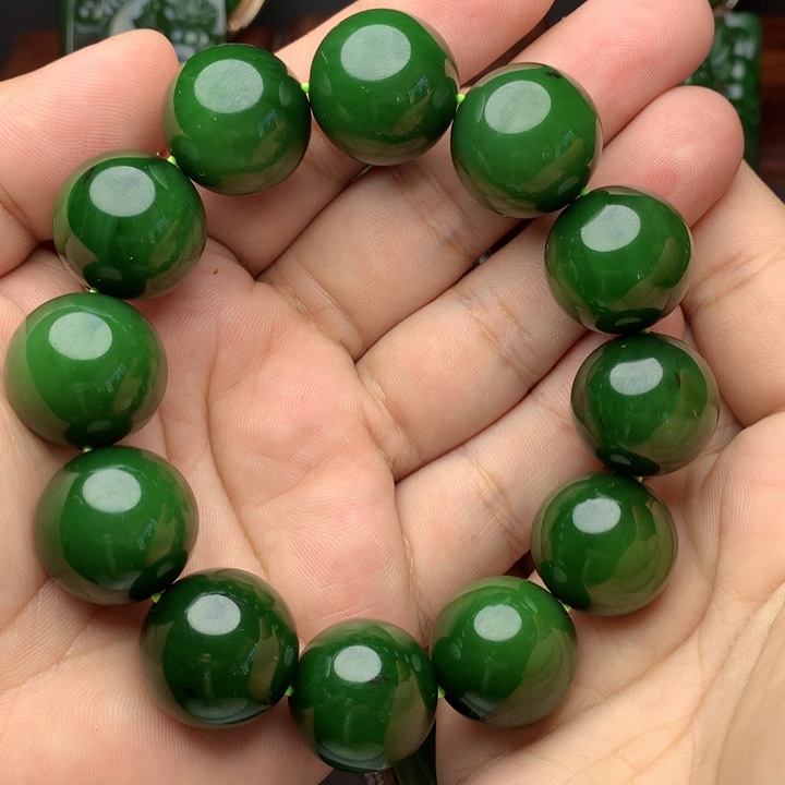 颈饰未镶嵌和田玉宝*