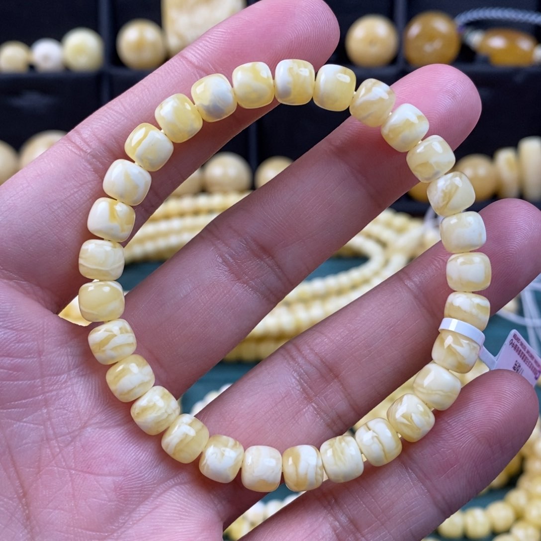 未镶嵌琥珀珠宝奇石7.5m