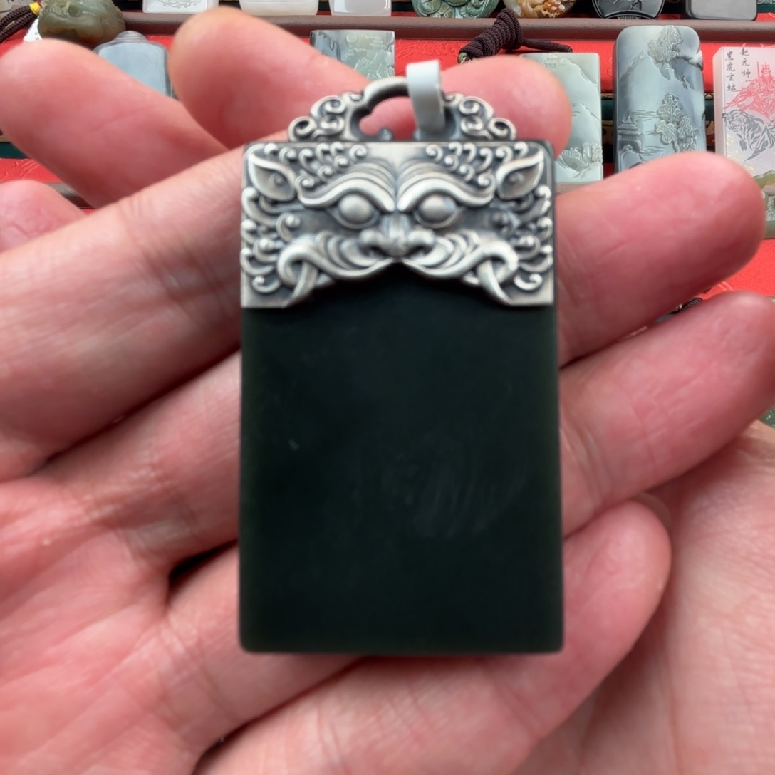 和田玉颈饰未镶嵌N****_