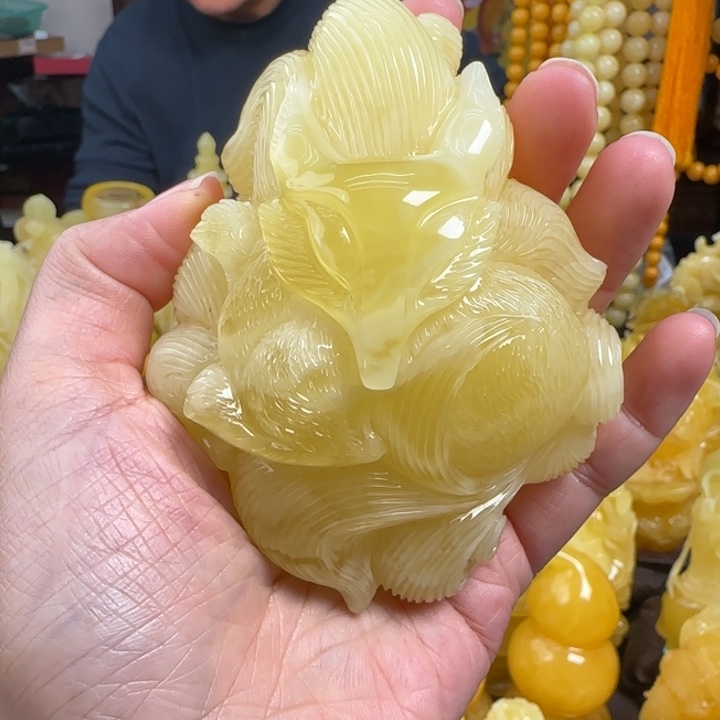 蜜蜡珠宝奇石未镶嵌