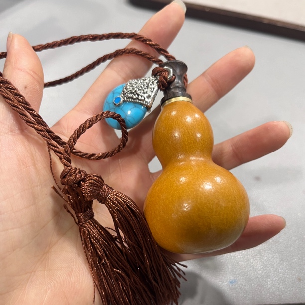 A572葫芦手把件单个