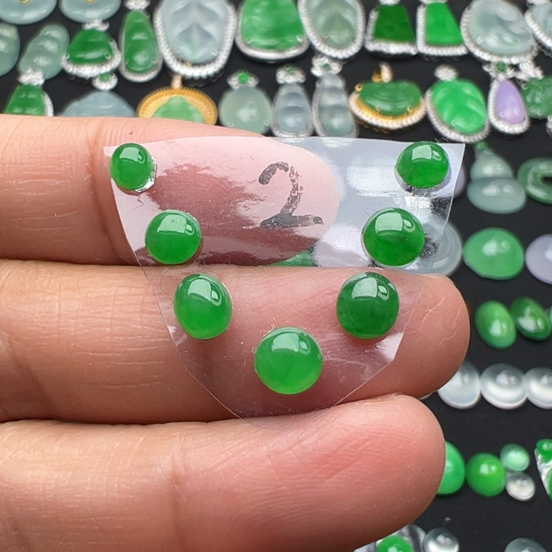 翡翠颈饰未镶嵌蛋5.5