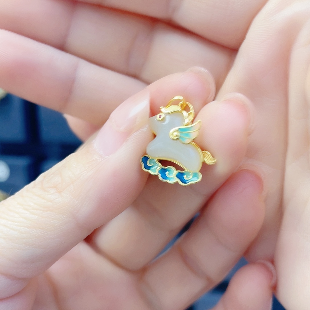 和田玉银S925镀金镶嵌颈饰