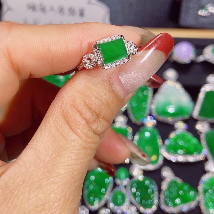 【闪购商品】翡翠戒指未镶嵌天然翡翠