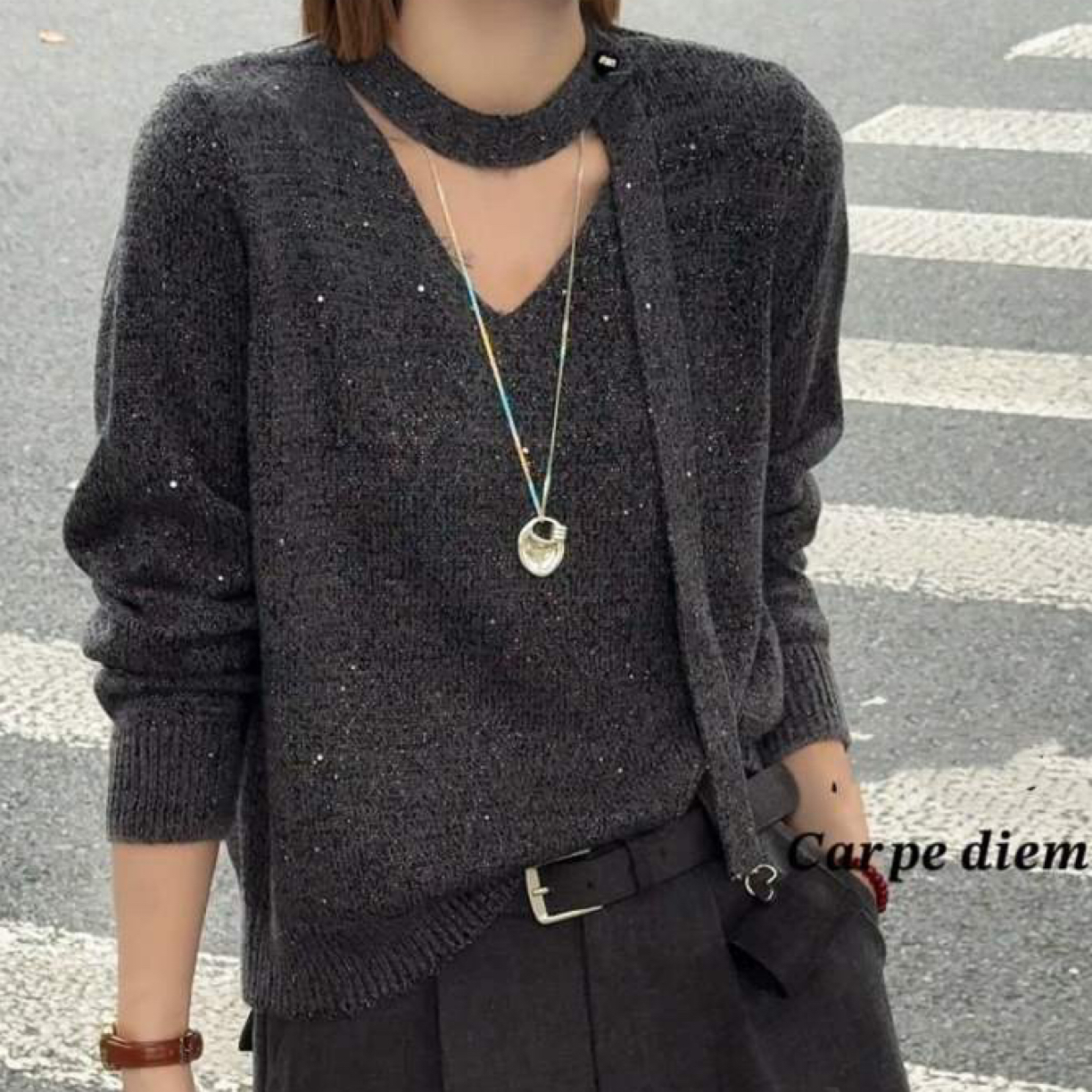 青青家 灰色飘带针织衫