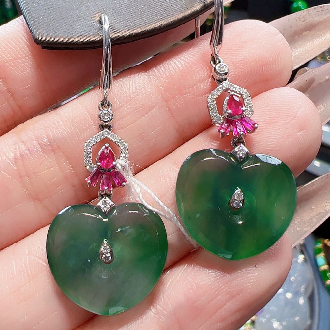 翡翠耳饰18K金镶嵌签收后24小时鉴赏期