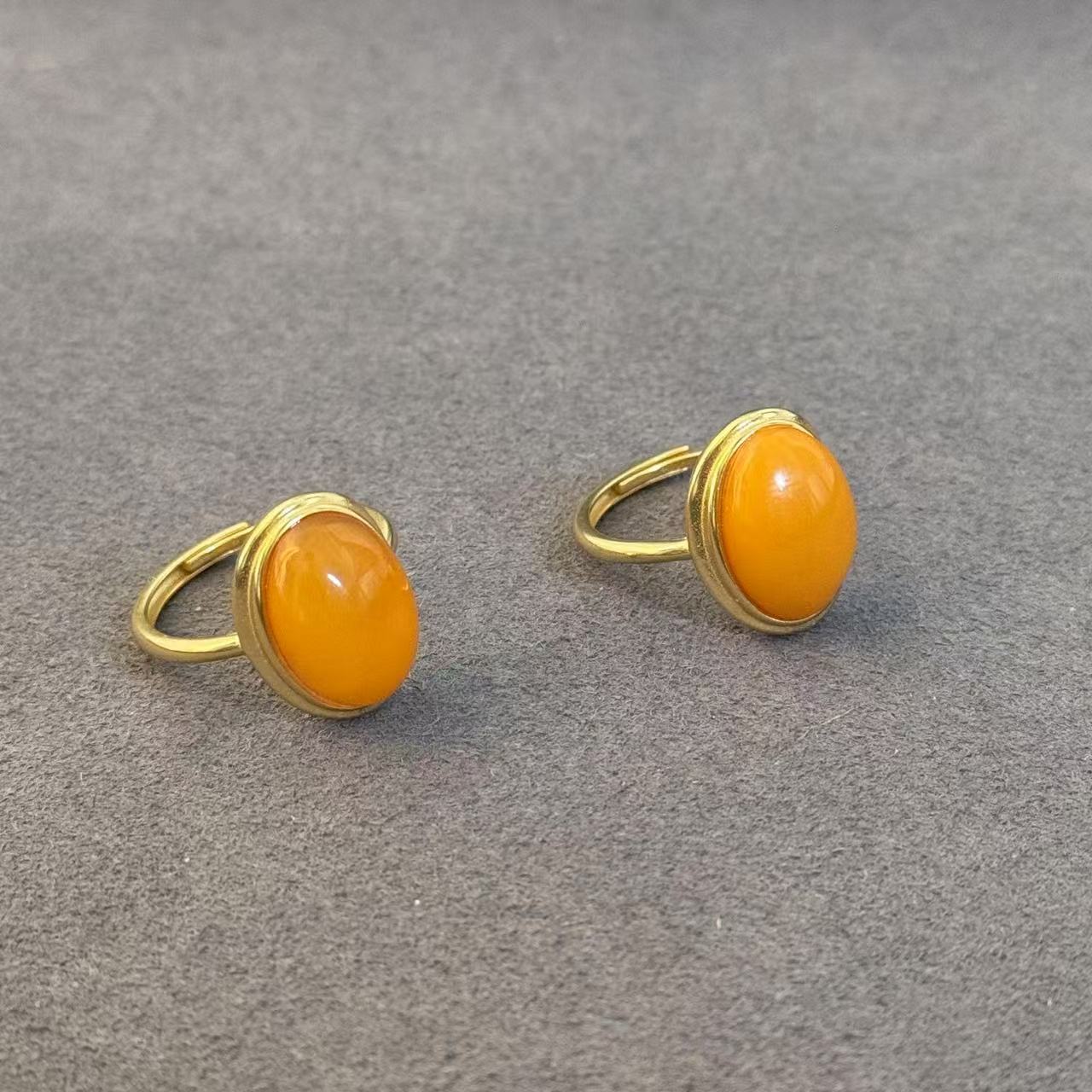 【景润】天然琥珀蜜蜡椭圆蛋面戒指开口可调节 多样性发其一