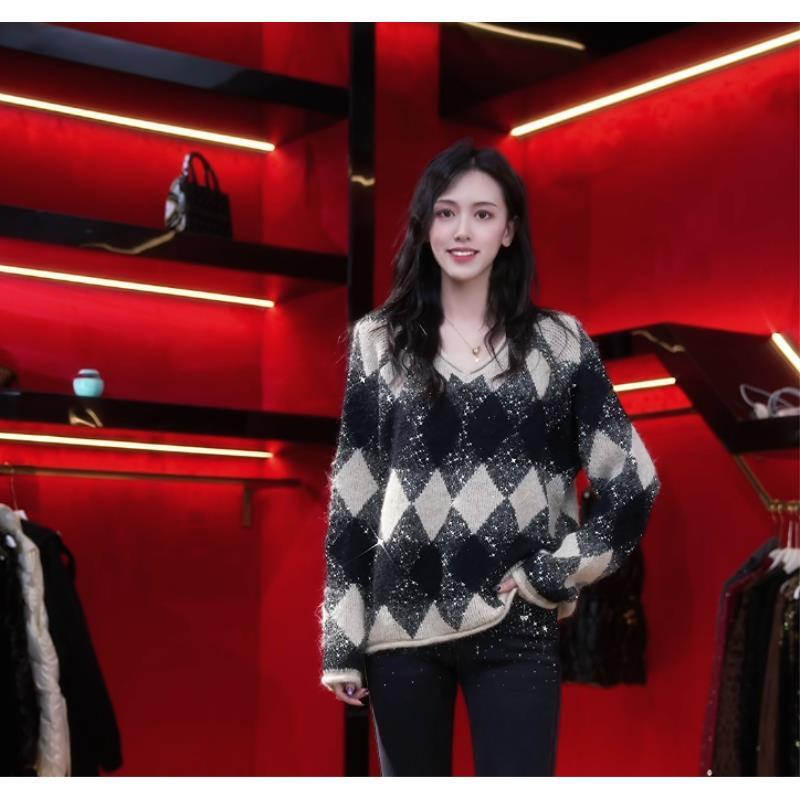 阿鱼家 秋冬新款菱格设计感烫钻遮肉显瘦时尚毛衣Y434