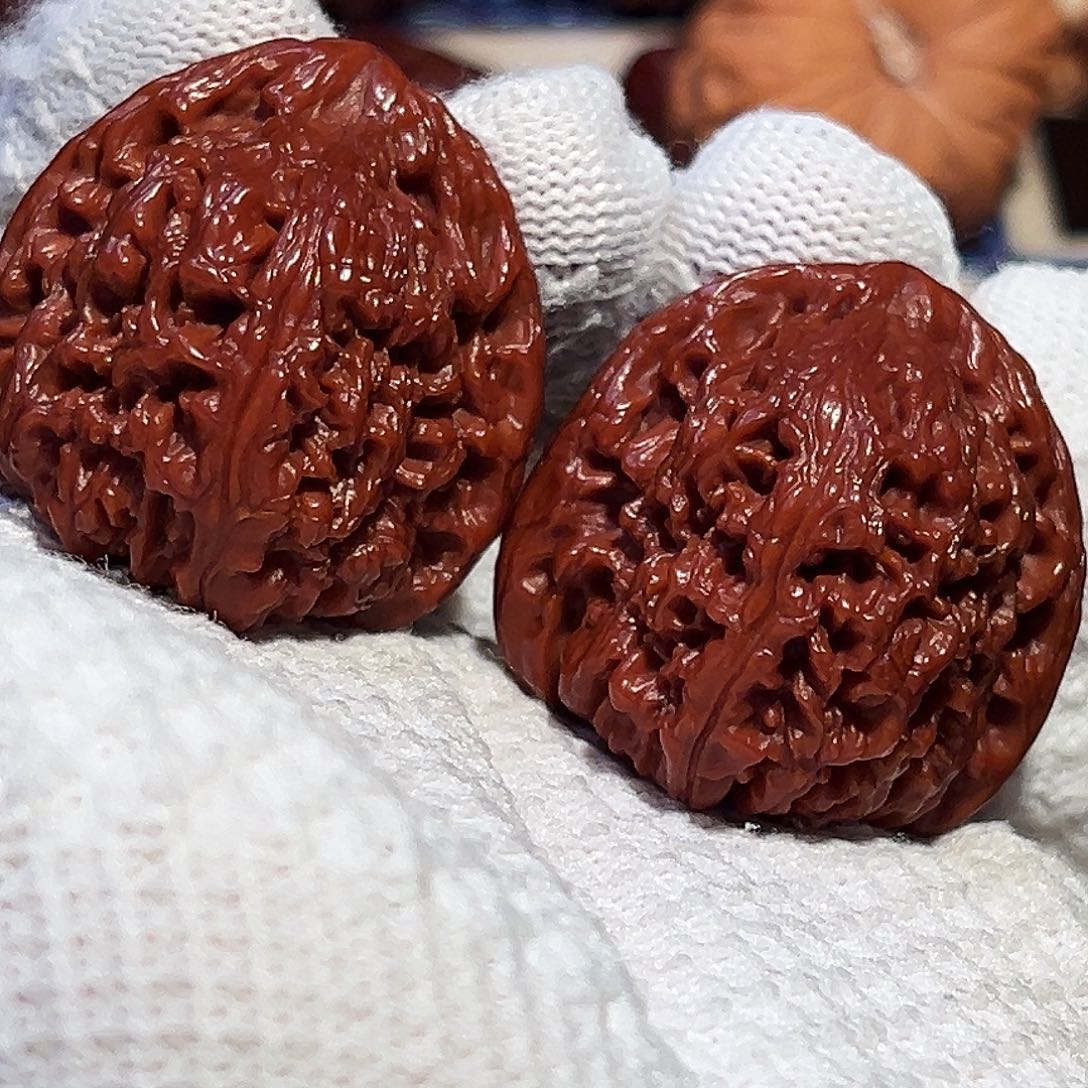 文玩核桃吊坠夏*纯手盘五年南疆石