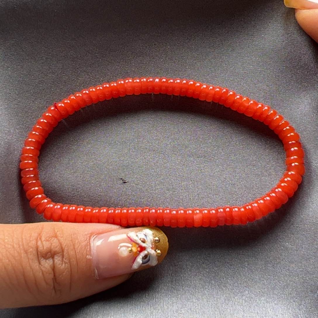 南红玛瑙手串未镶嵌