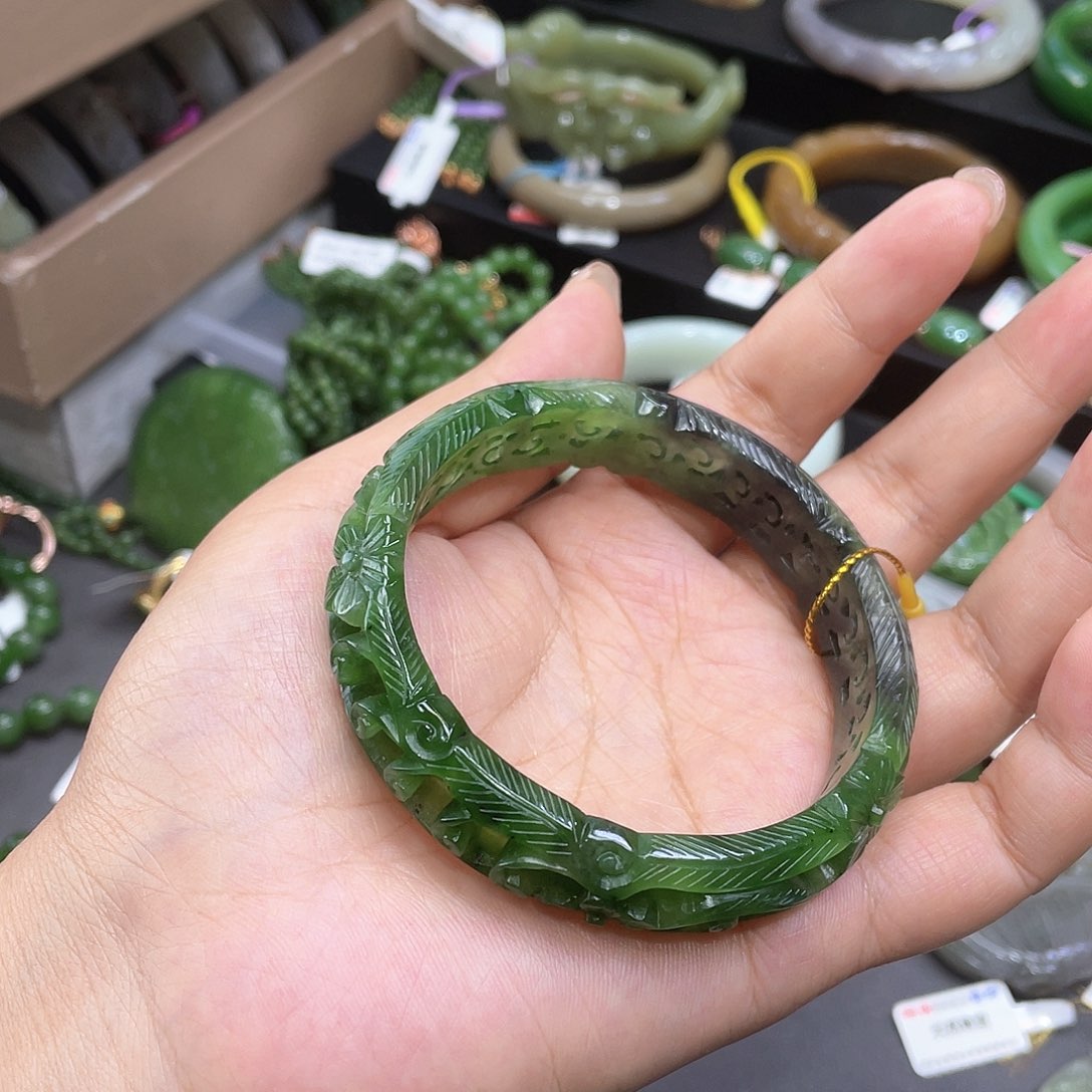 和田玉手镯62圈口5未镶嵌