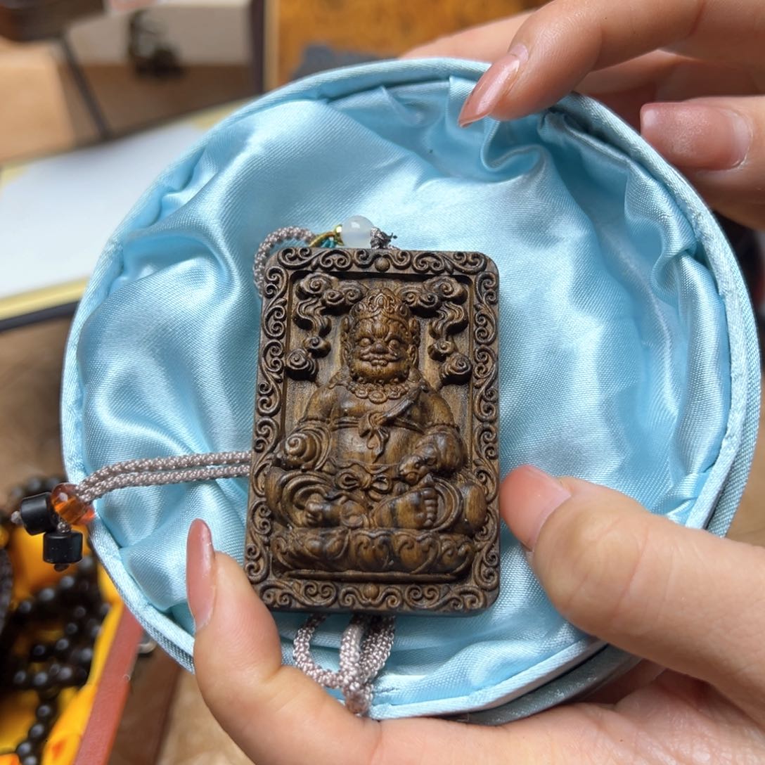 滴血莲花菩提吊坠