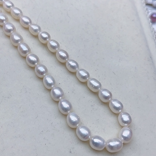 淡水珍珠颈饰未镶嵌小*妮