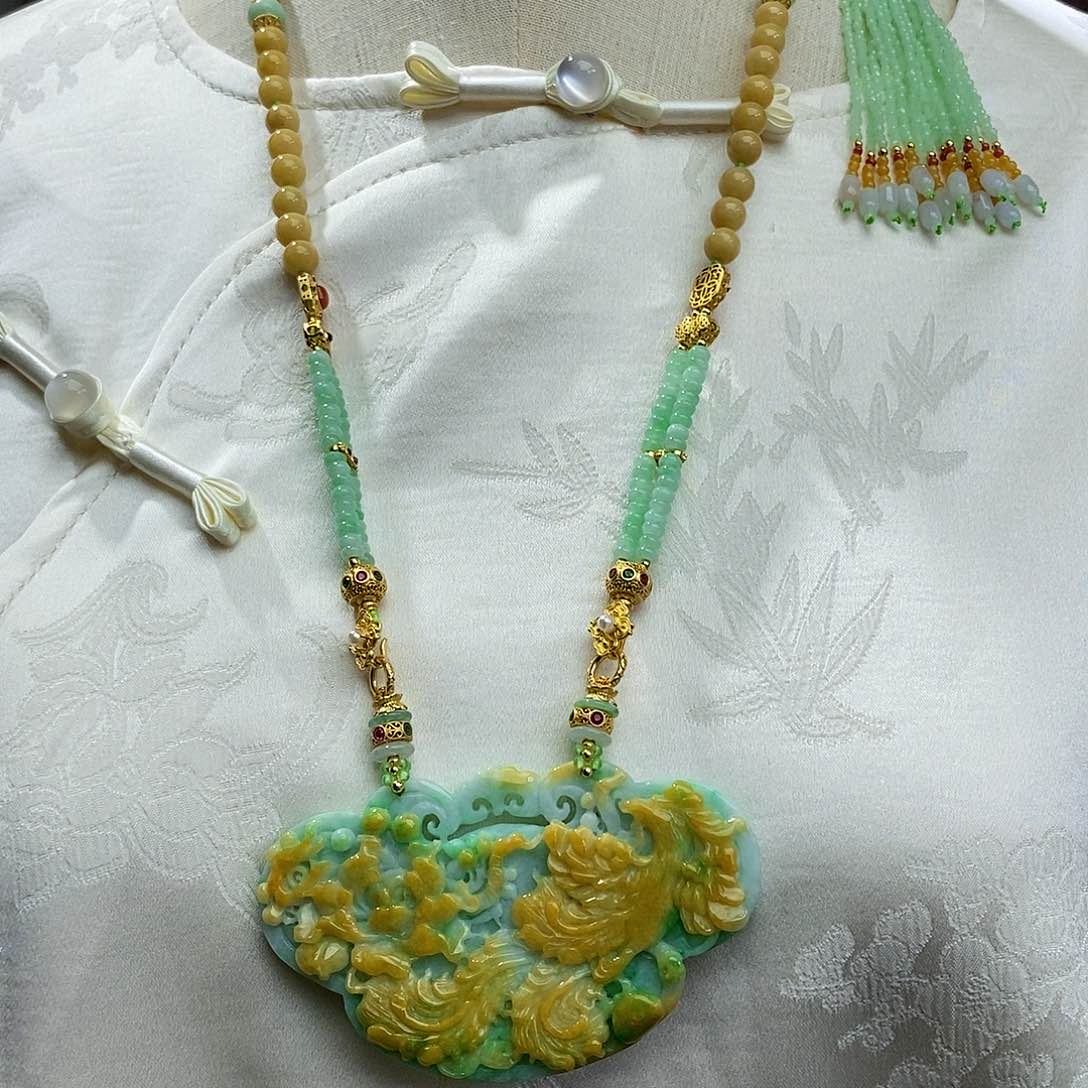 翡翠颈饰未镶嵌天然