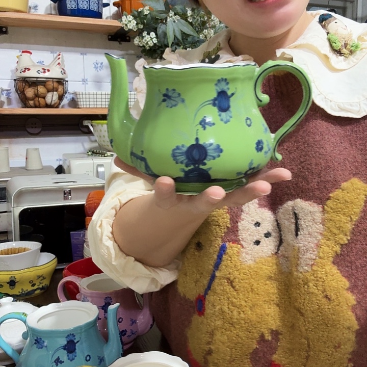 骨瓷没盖壶绿色瑕疵