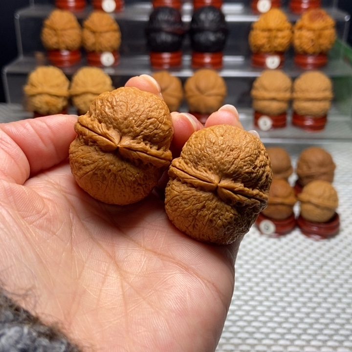 把件文玩核桃2铁绣球