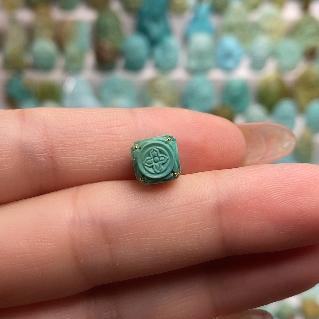 绿松石未镶嵌绿松石