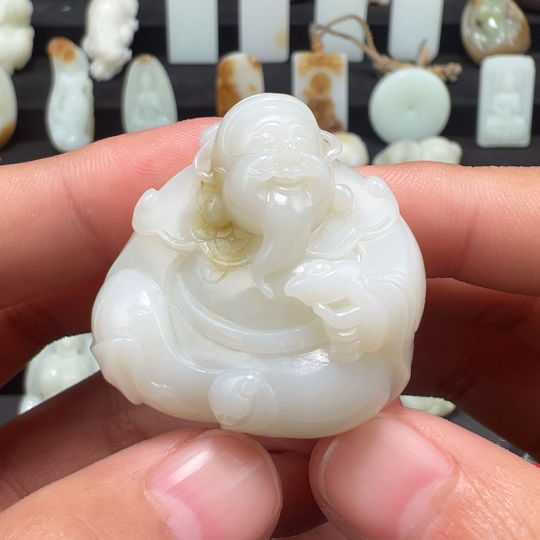 和田玉颈饰未镶嵌