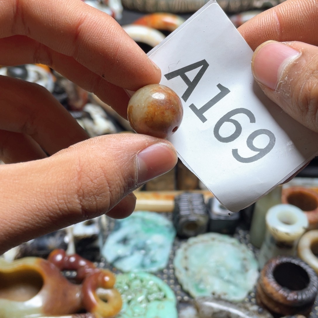 和田玉（糖玉）挂件未镶嵌