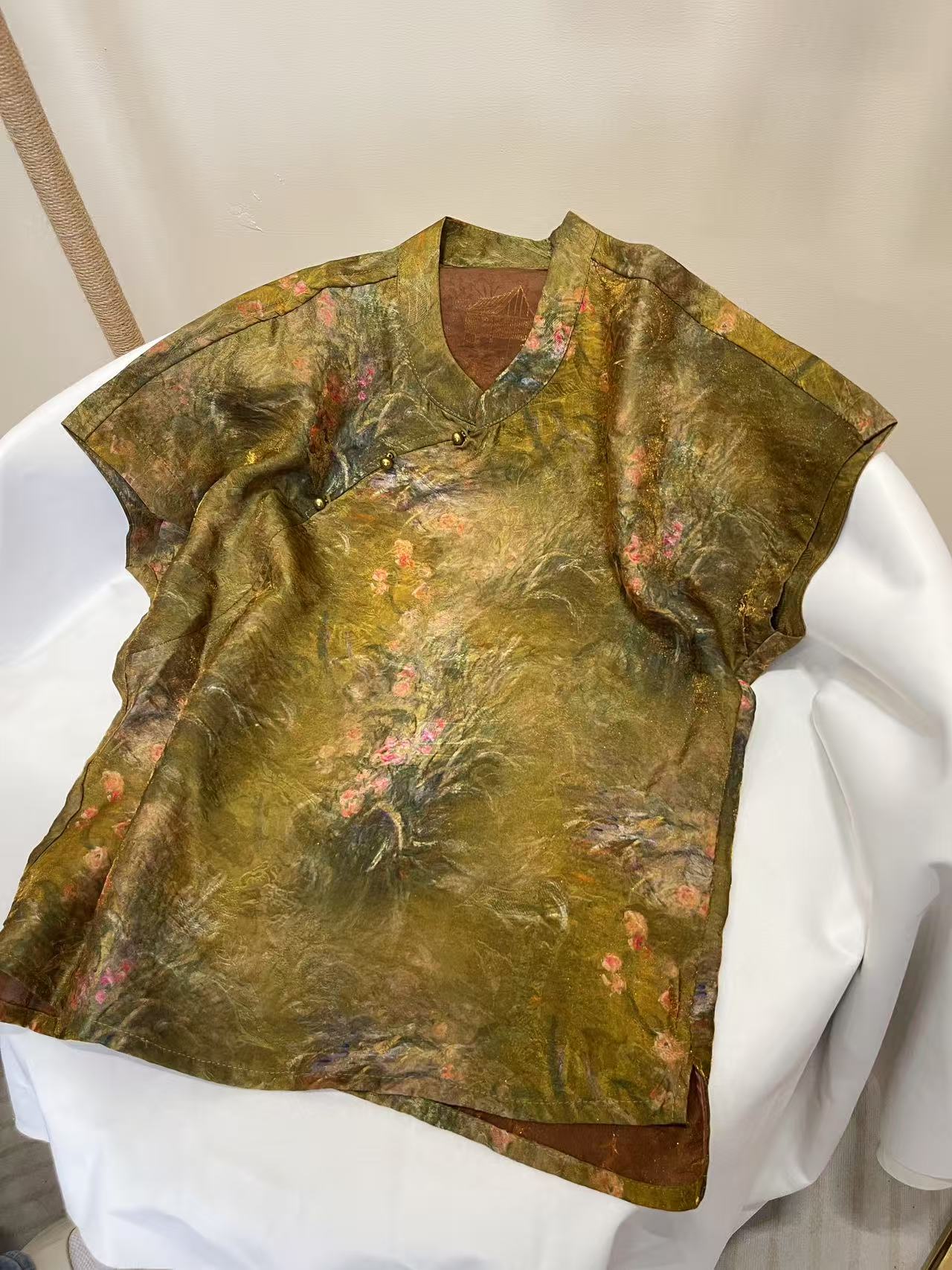  0025新中式桑蚕丝国风上衣 辣妹小熊