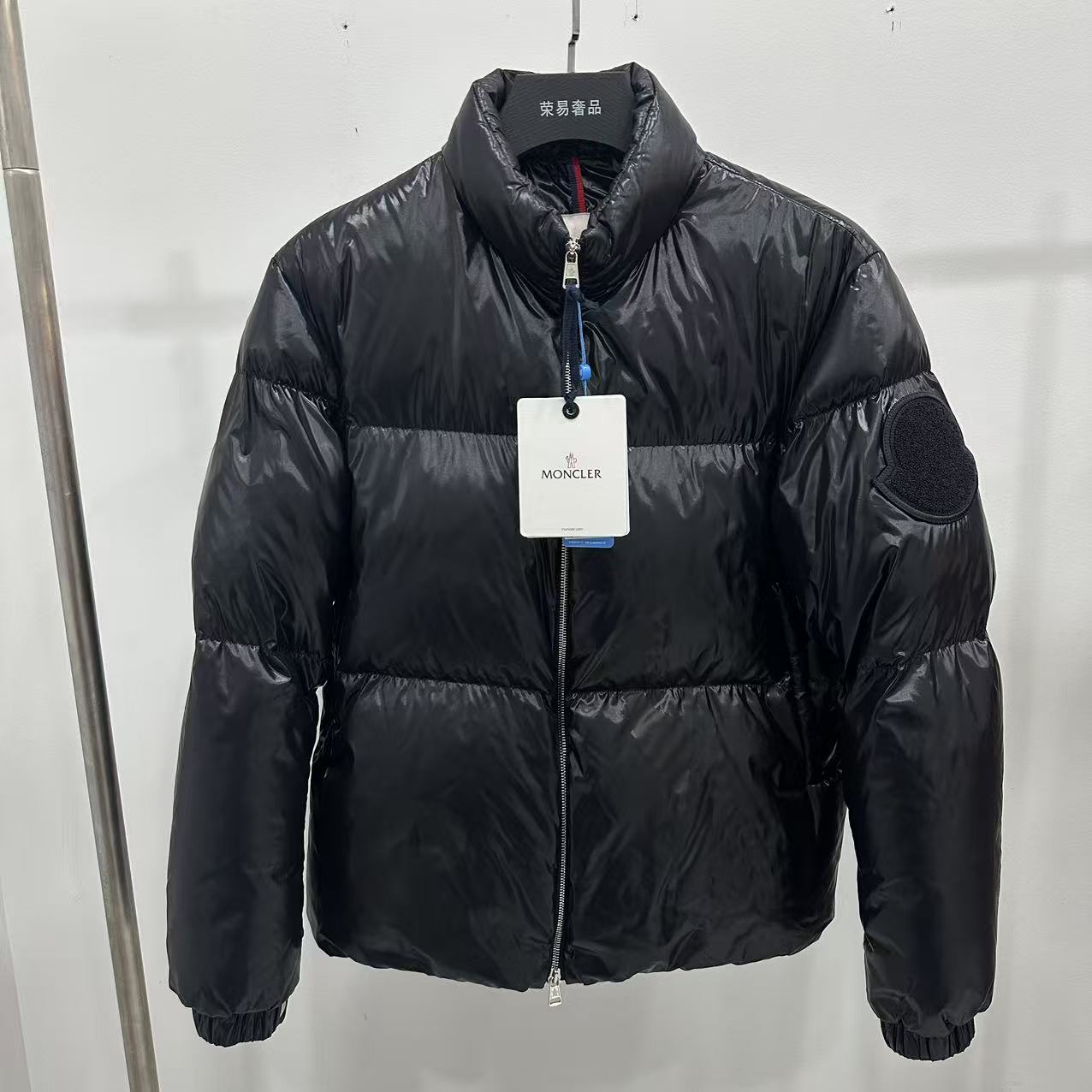未使用 MONCLER 蒙口/黑色亮面立领羽绒服/2码