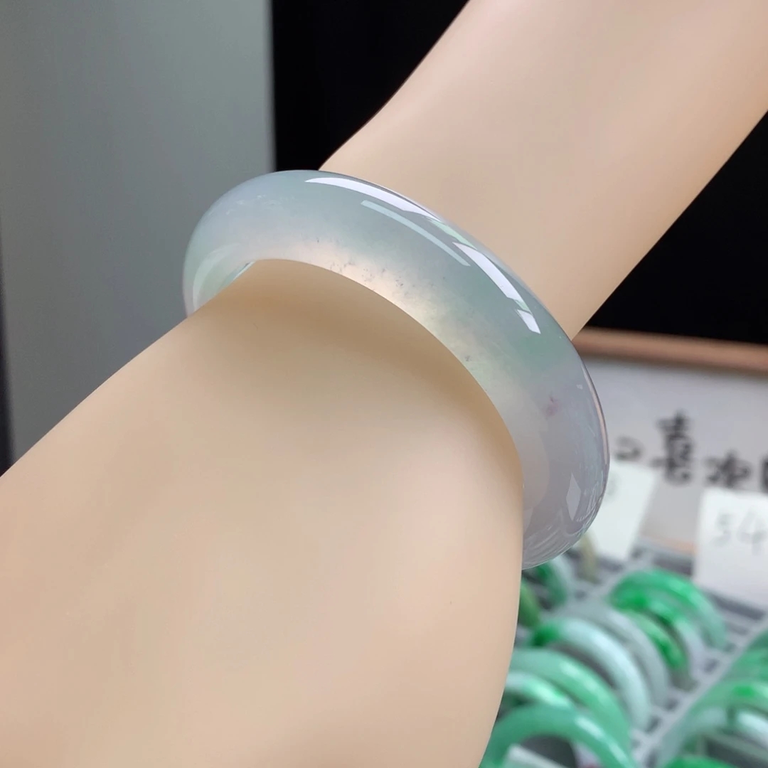 冰种 缅甸A货翡翠手镯