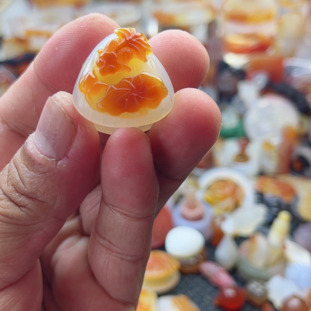 玛瑙/玉髓颈饰未镶嵌