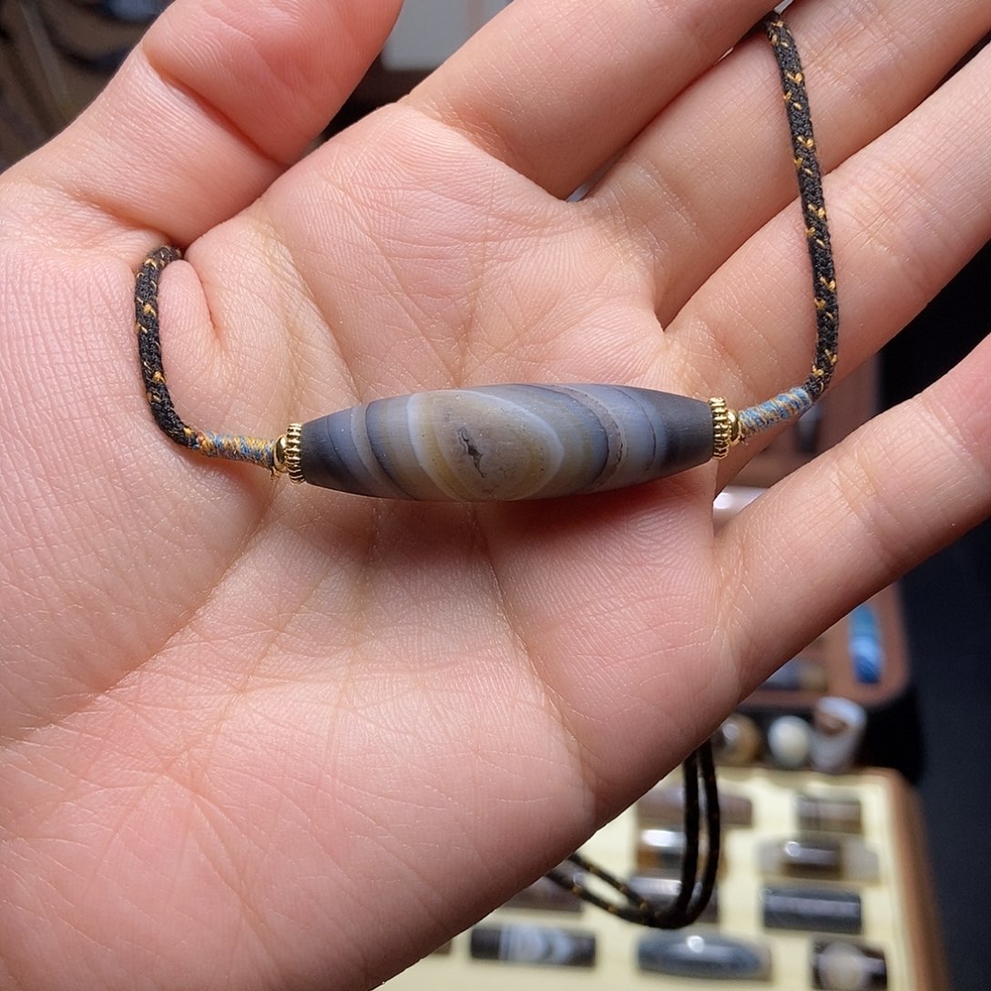 玛瑙/玉髓未镶嵌吊坠(赠链)