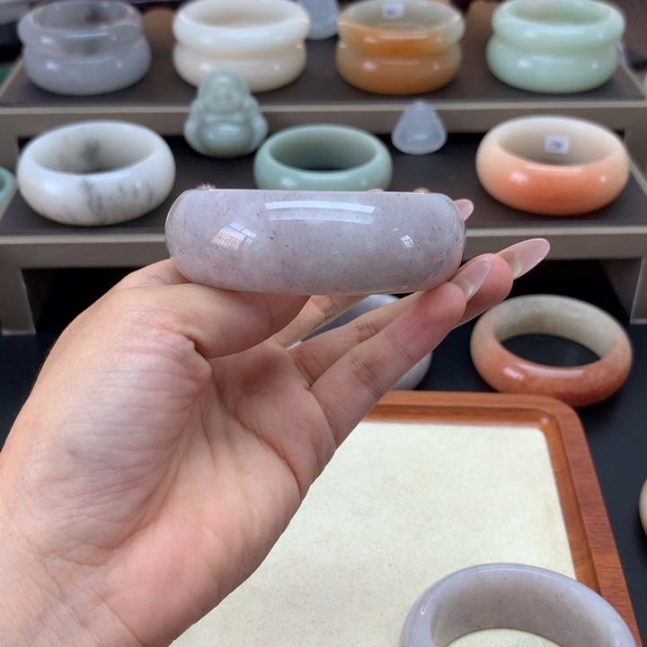 石英质玉手镯未镶嵌可**爱56.6