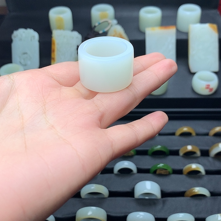 和田玉手链未镶嵌顺**然