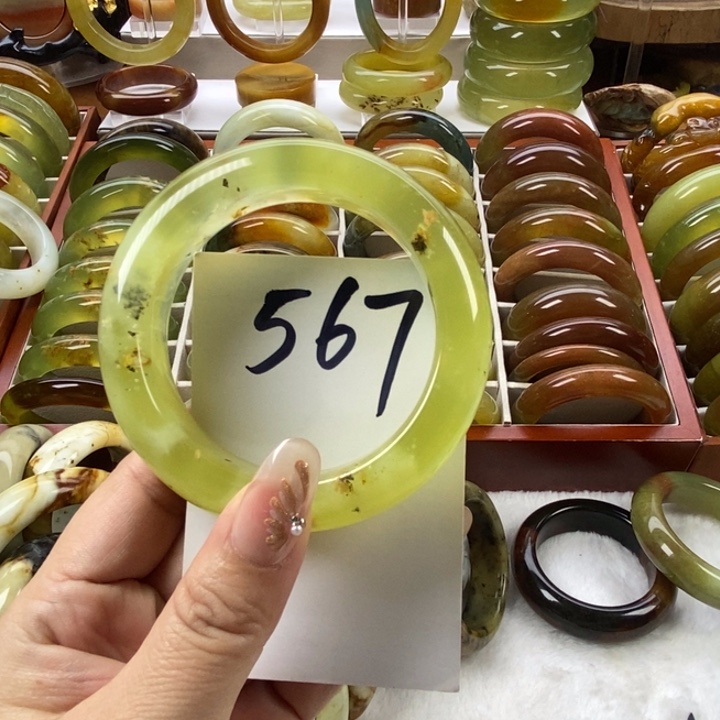 蛇纹石玉未镶嵌手镯57