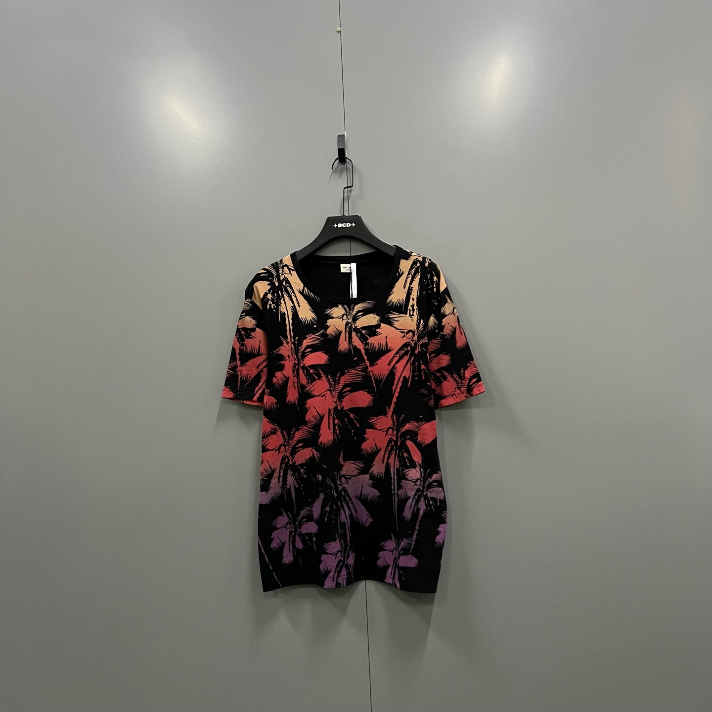 99新 YSL/圣罗兰 h89 015775  植物印花圆领短袖 M码