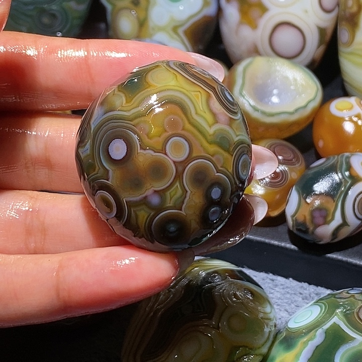 玛瑙/玉髓未镶嵌珠宝奇石20