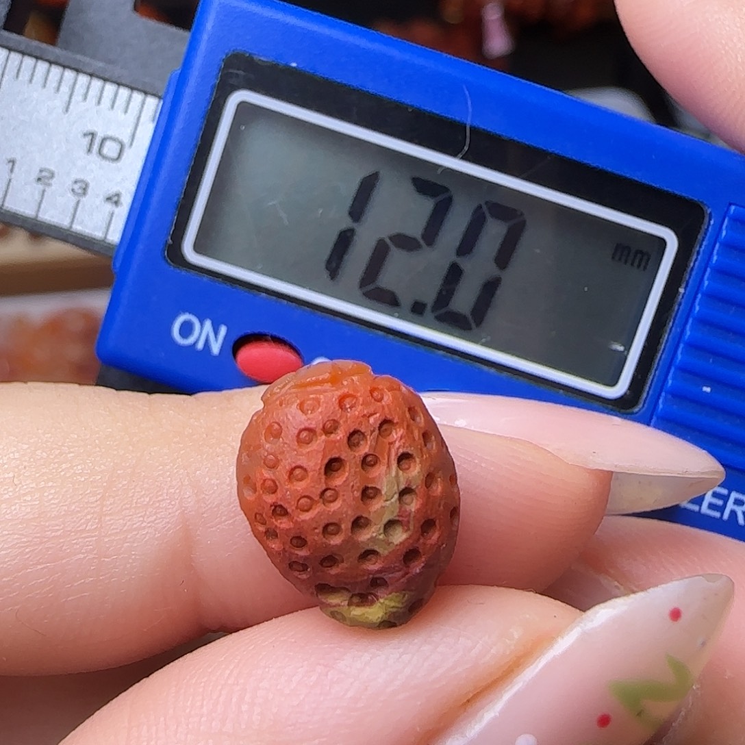 南红玛瑙未镶嵌颈饰