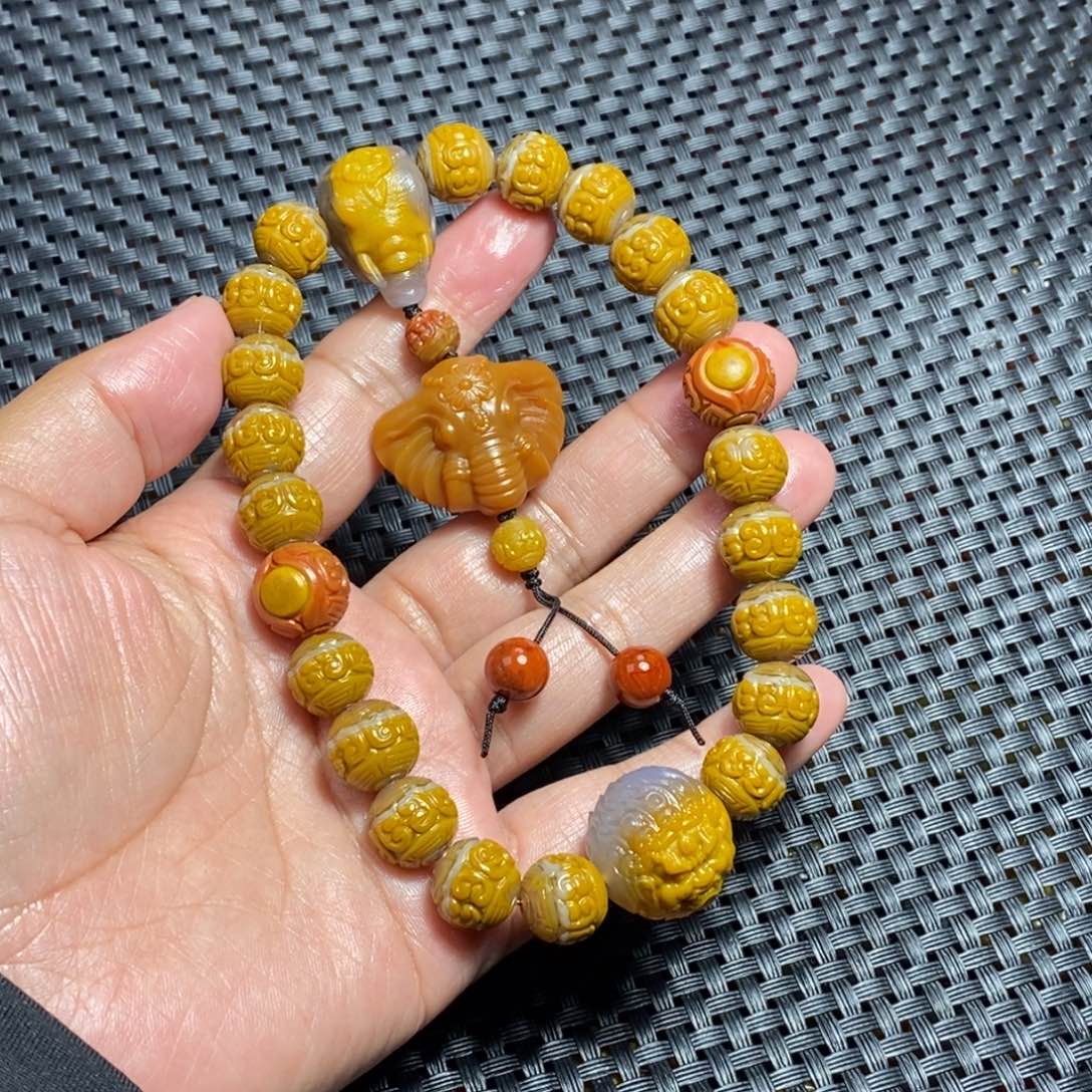 玛瑙/玉髓战国红未镶嵌栾****）