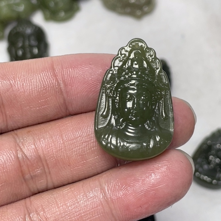 和田玉（糖玉）未镶嵌颈饰
