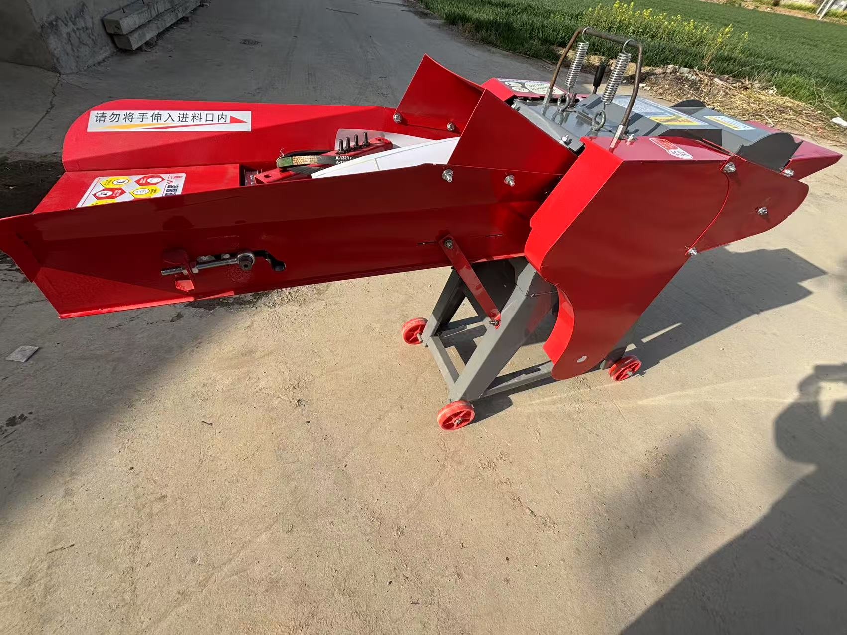 新款家用铡草揉丝机电动铡草机