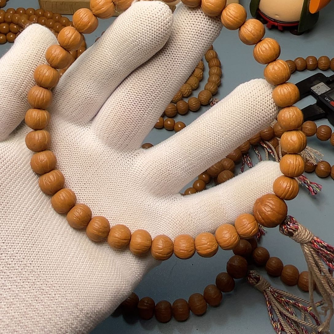 、***。猴头核桃手串全品无瑕