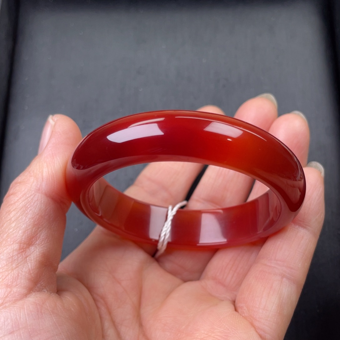 玛瑙/玉髓手镯未镶嵌52圈口