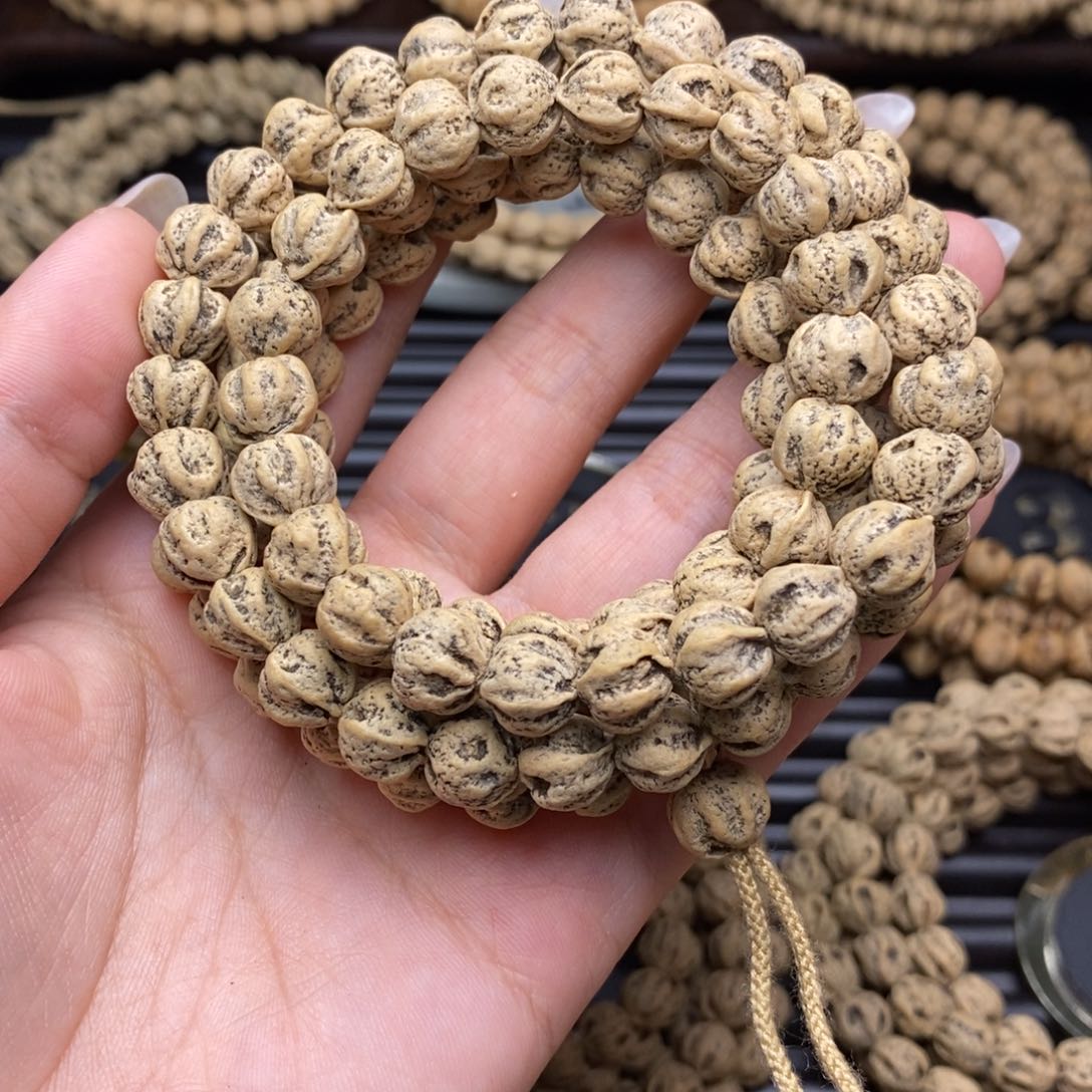 柏香籽/百香籽吊坠阿**i