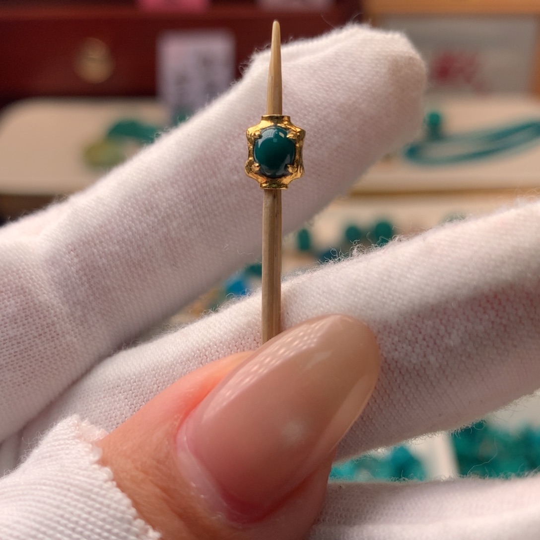 绿松石18K金镶嵌配饰