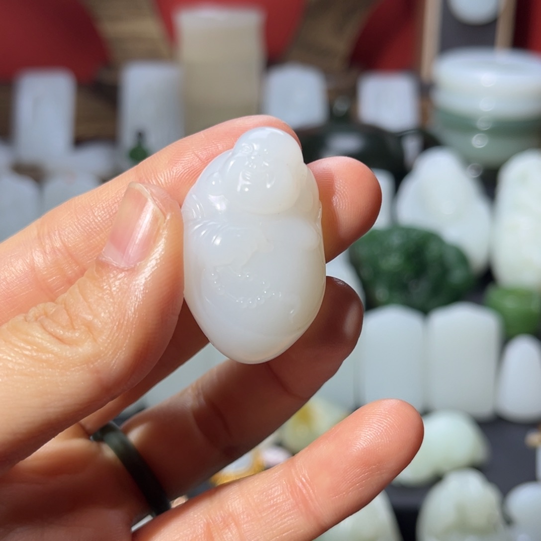 和田玉吊坠(赠链)未镶嵌