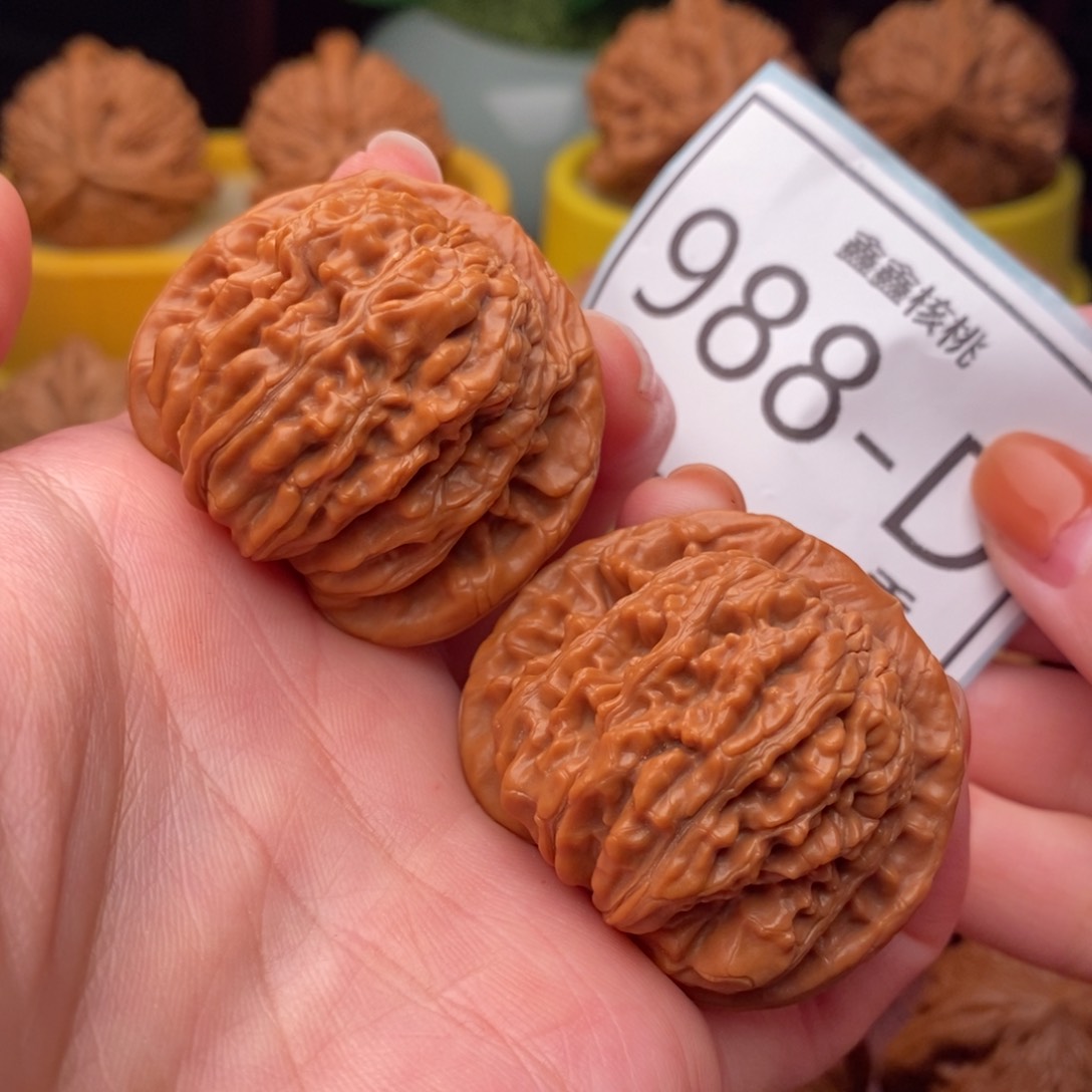 文玩核桃把件汉高楼40