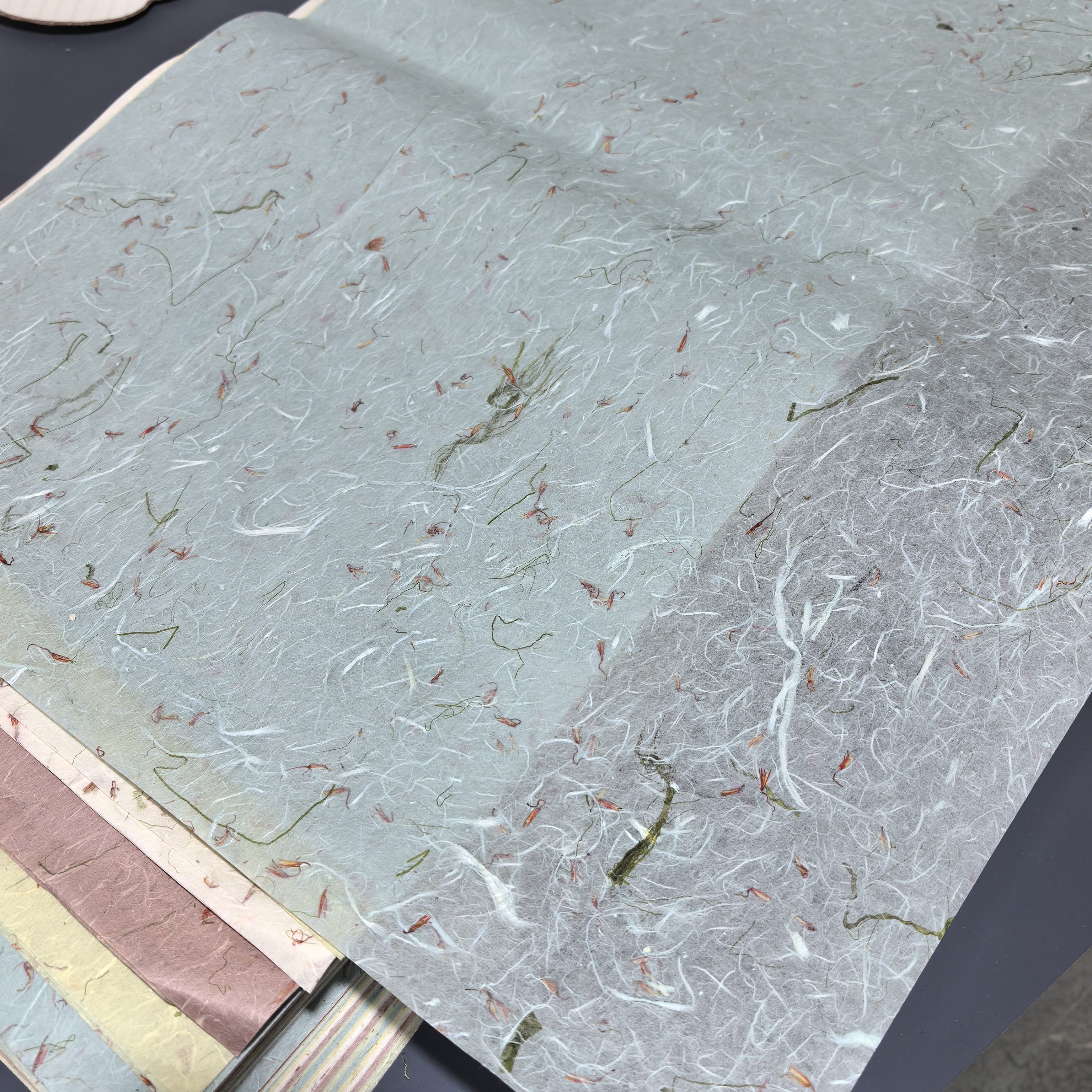 纯手工五色青丝红花清水云龙30*60cm半生半熟高级作品纸 50张