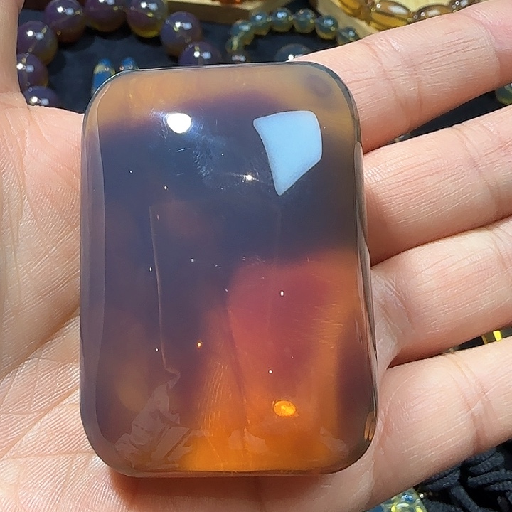 琥珀颈饰未镶嵌鹰**空牌子