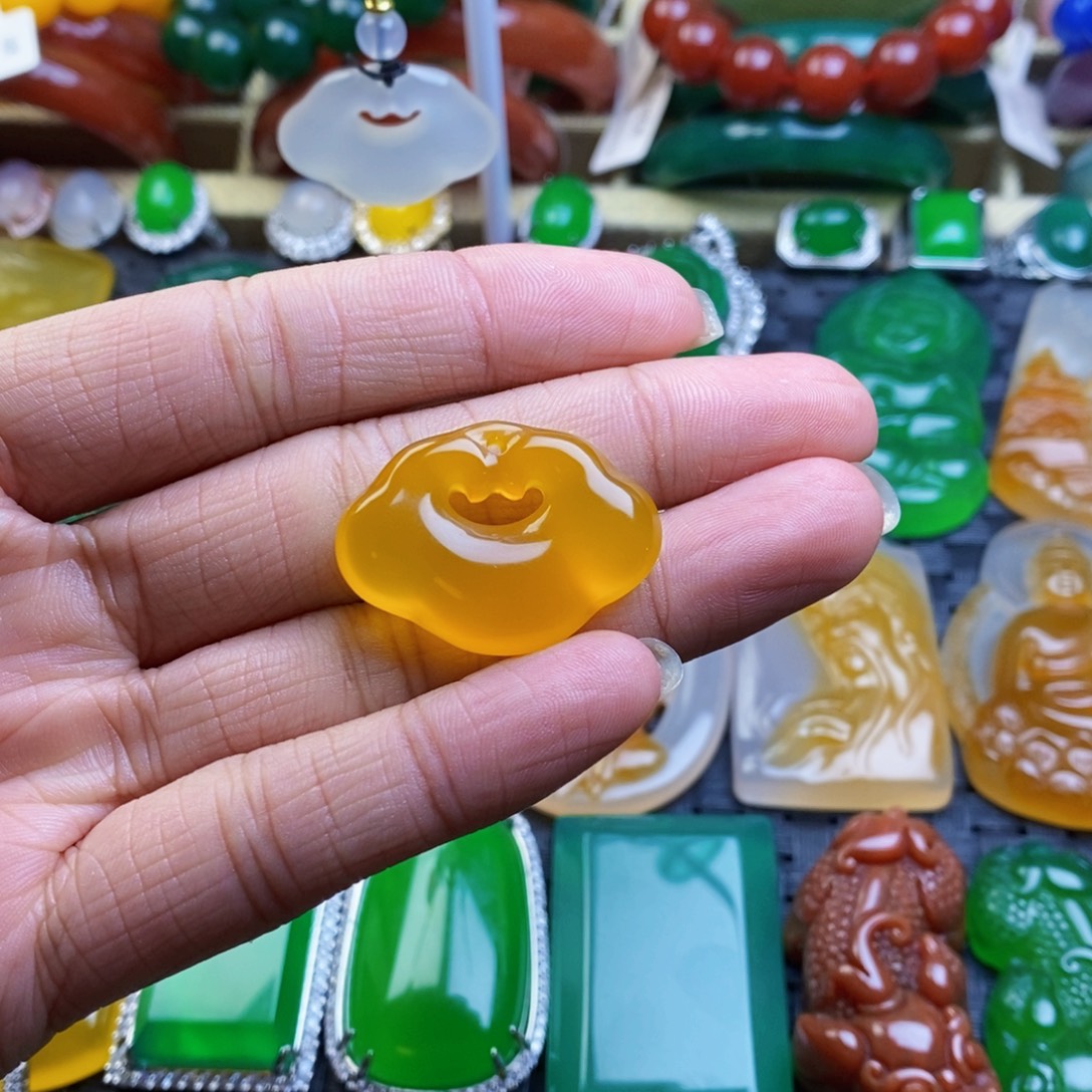 橙***子玛瑙/玉髓未镶嵌颈饰