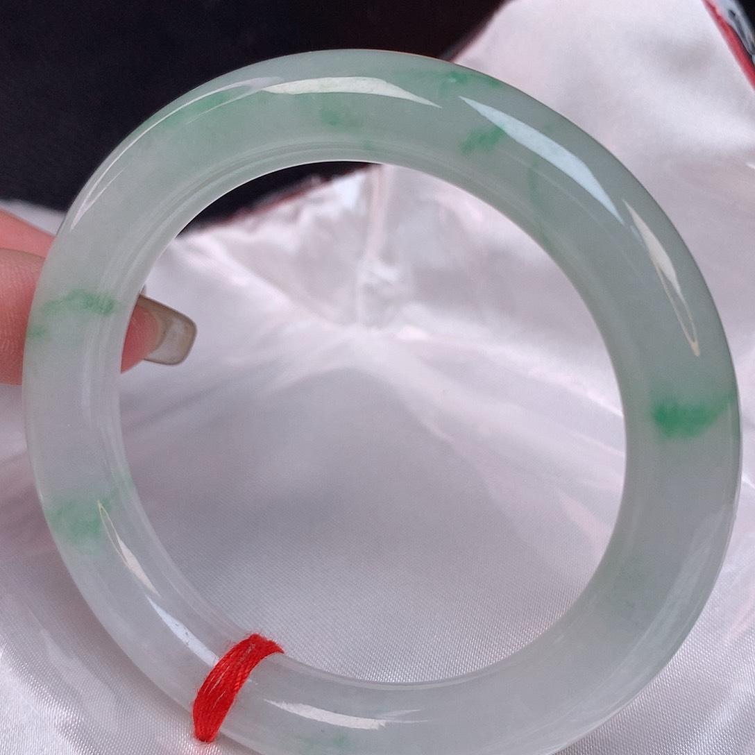 翡翠手镯未镶嵌56 翡翠手镯